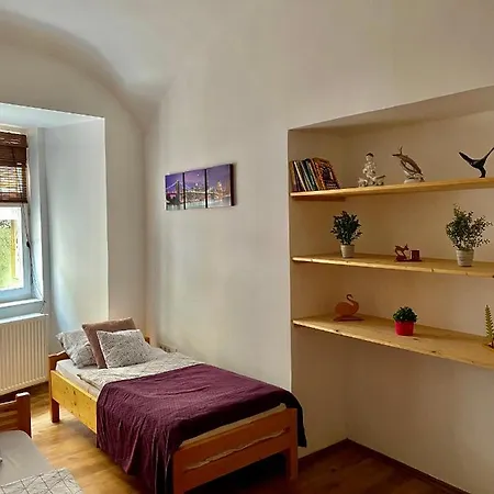 Grande Familia Apartman Apartment *